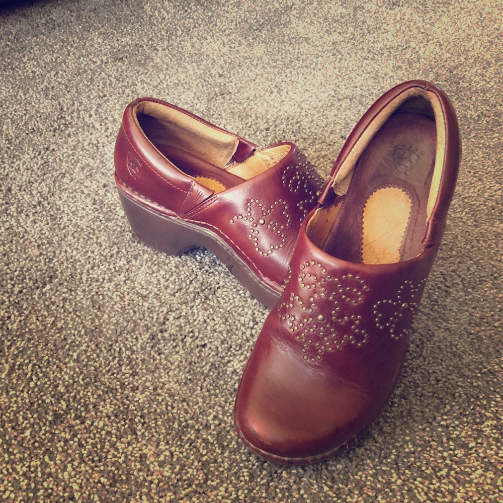 Ladies Ariat clogs